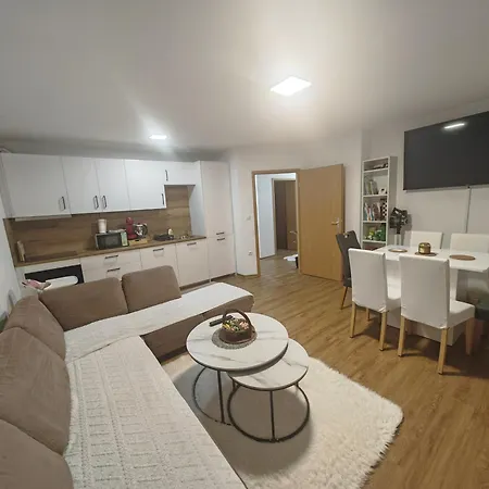 Apartmaji Kusur Appartement Jesenice